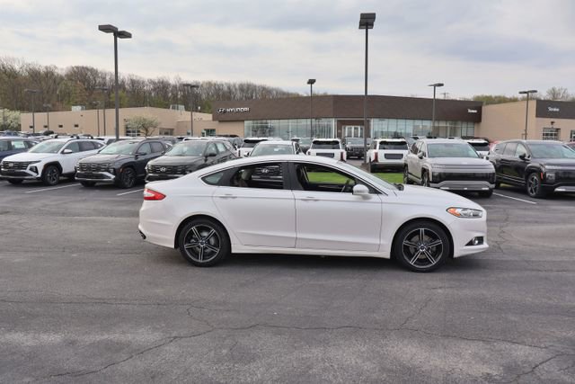 Used 2016 Ford Fusion SE w/ Equipment Group 202A FWD image 8