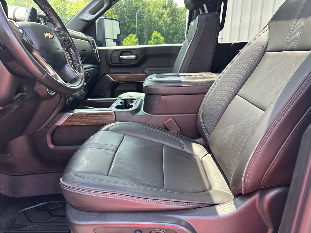 Used 2022 Chevrolet Silverado 2500 High Country w/ Safety Package II AWD/4WD image 10