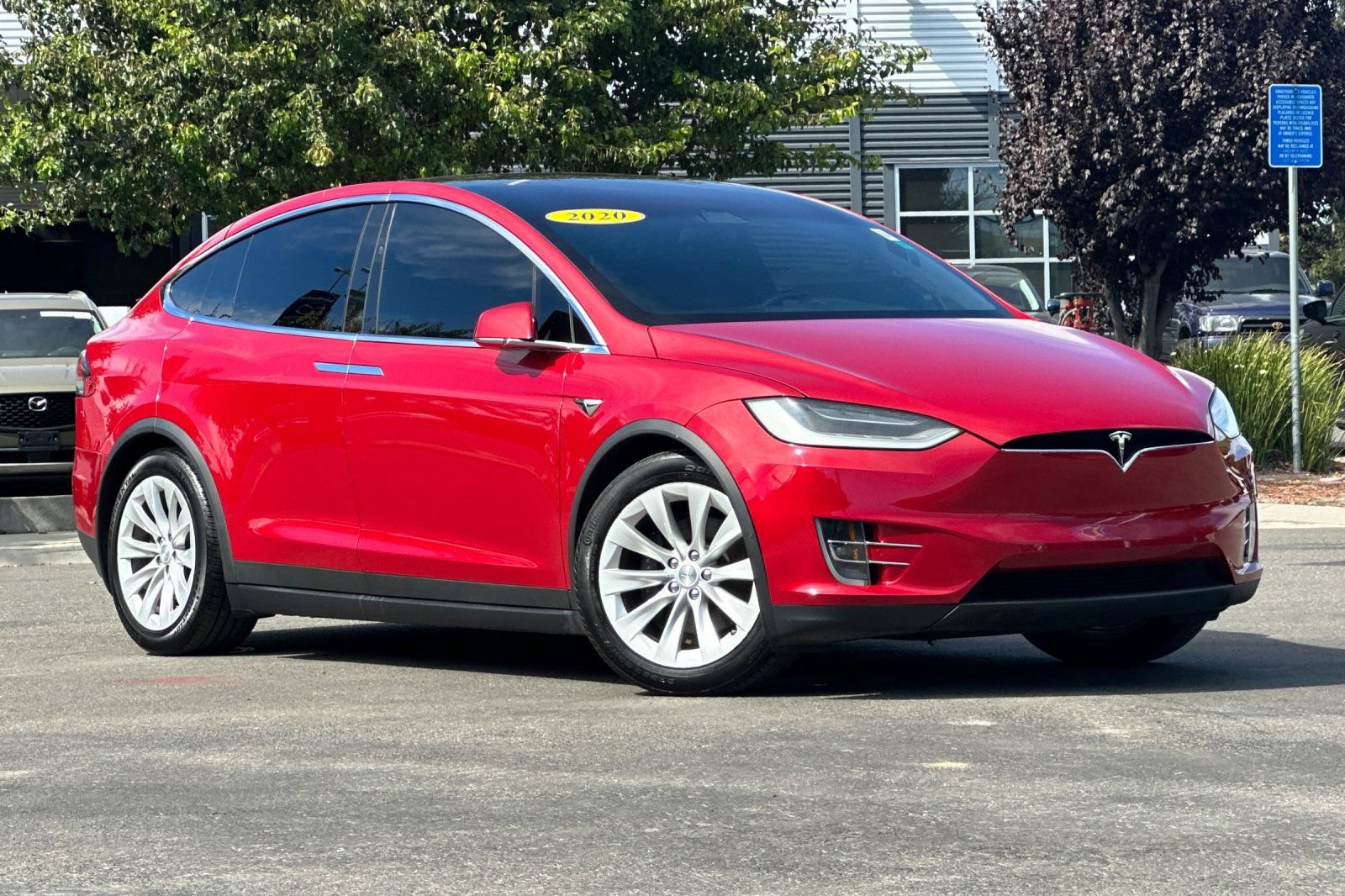 Used 2020 Tesla Model X Long Range AWD/4WD image 2