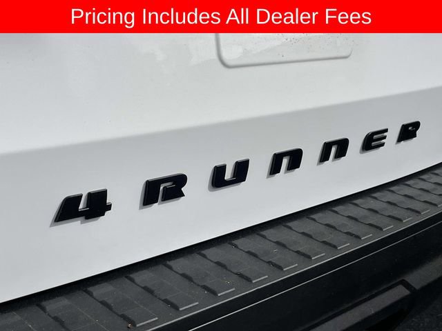 Used 2025 Toyota 4Runner SR5 AWD/4WD image 11