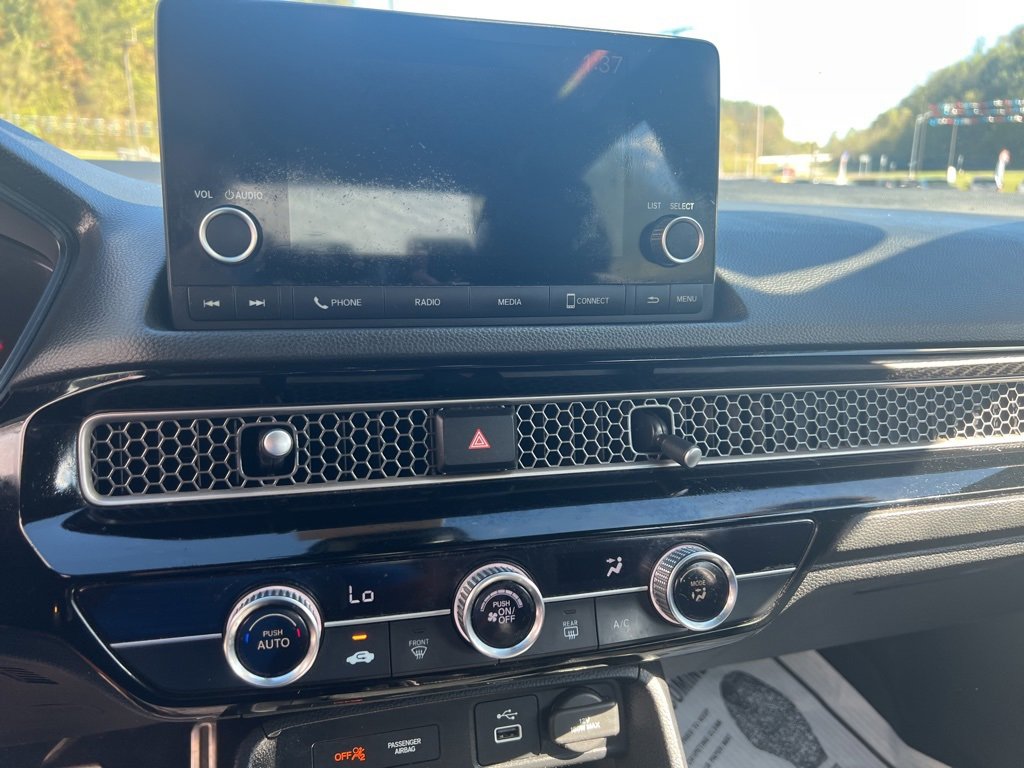 Used 2023 Honda Civic Sport image 15