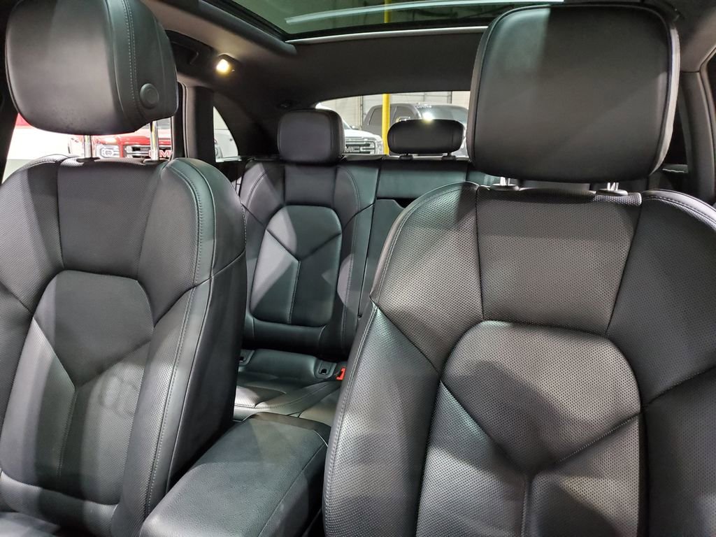 Used 2020 Porsche Macan image 41