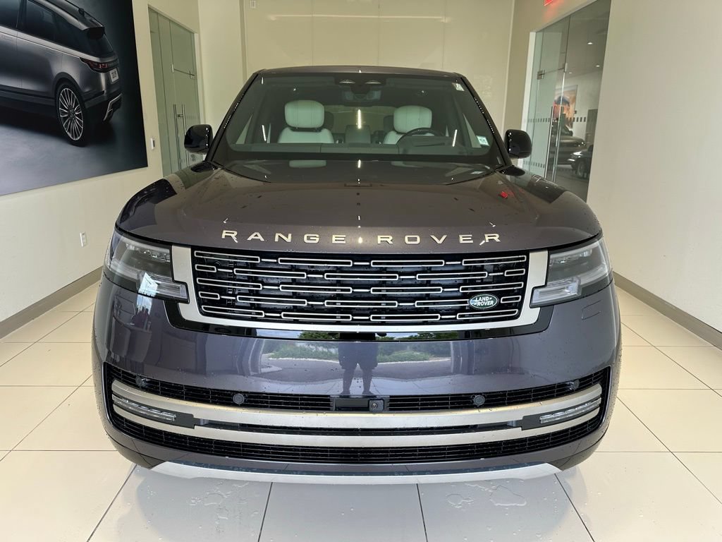New 2025 Land Rover Range Rover Autobiography AWD/4WD image 3