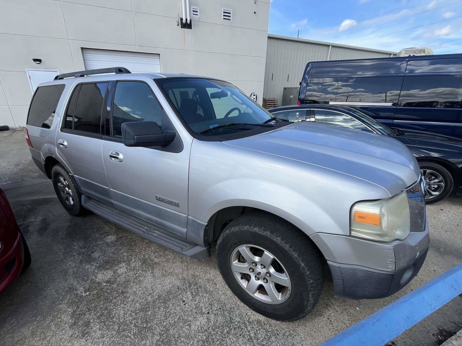 Used 2007 Ford Expedition XLT image 4