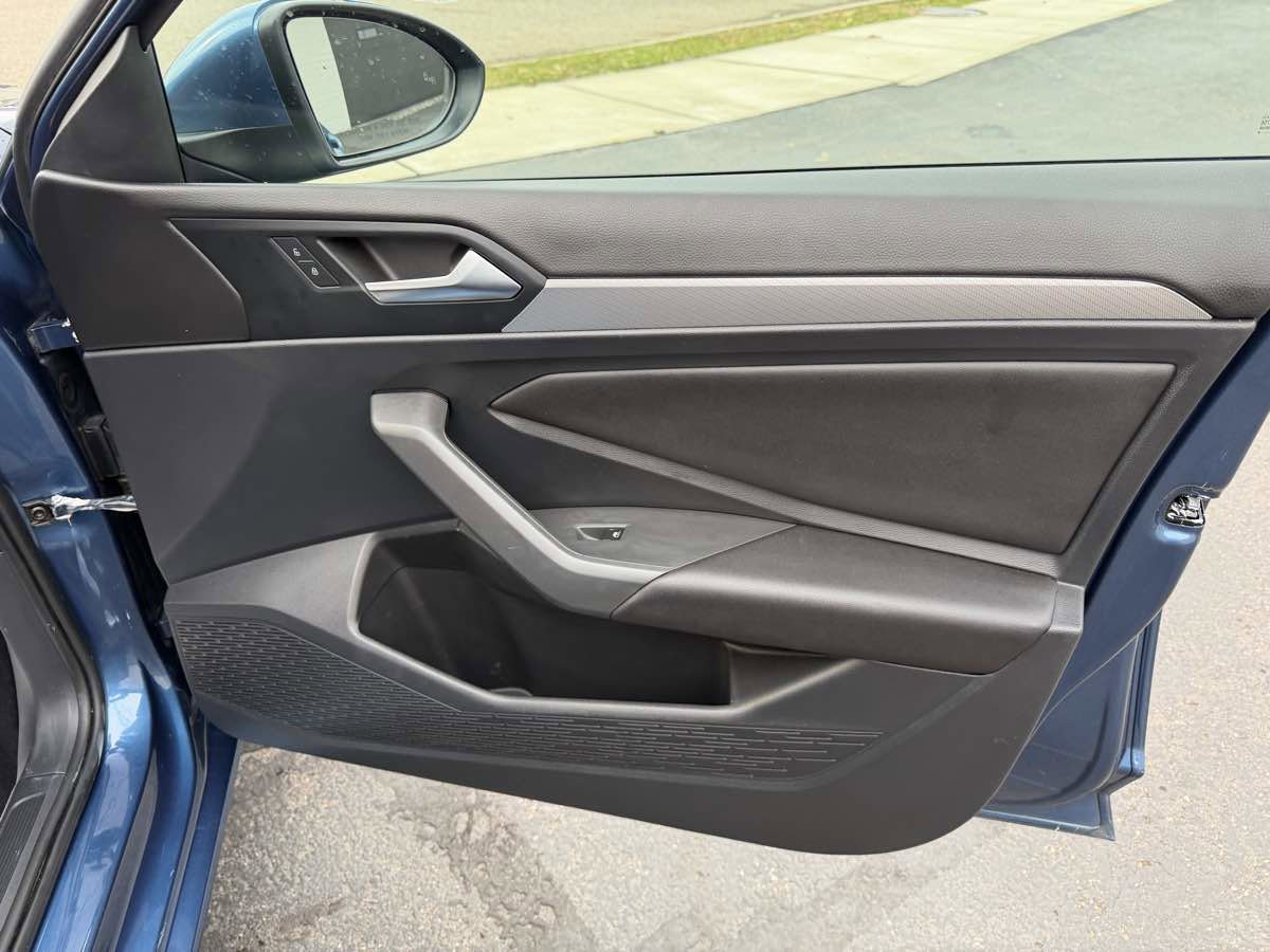 Used 2019 Volkswagen Jetta S w/ Driver Assistance Package image 20