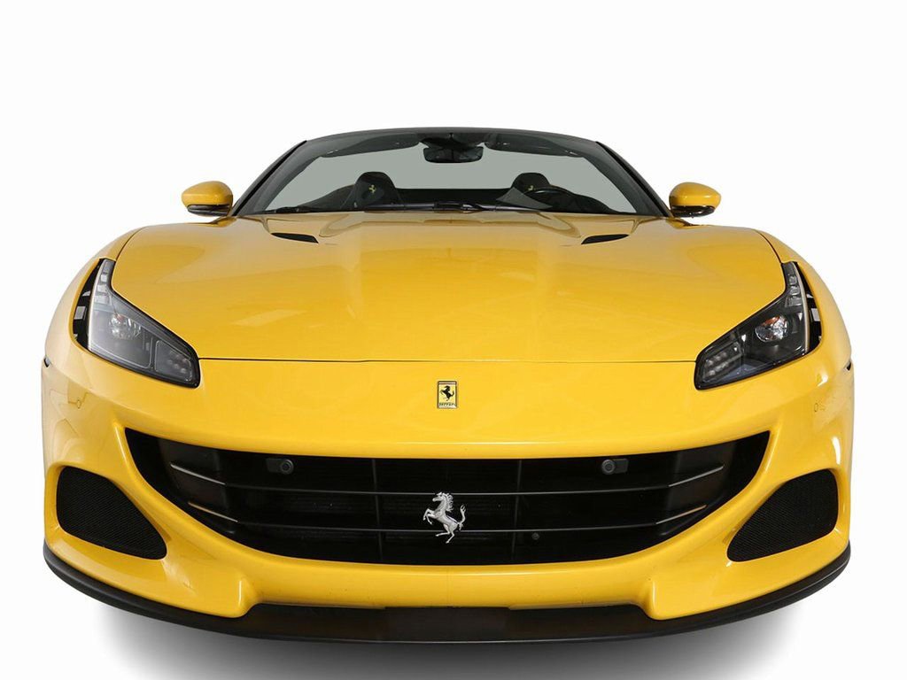 Used 2022 Ferrari Portofino M RWD image 2