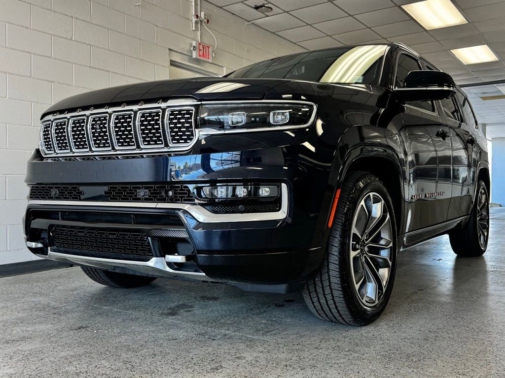 Certified 2024 Jeep Grand Wagoneer Series III w/ HD Trailer Tow Package image 29