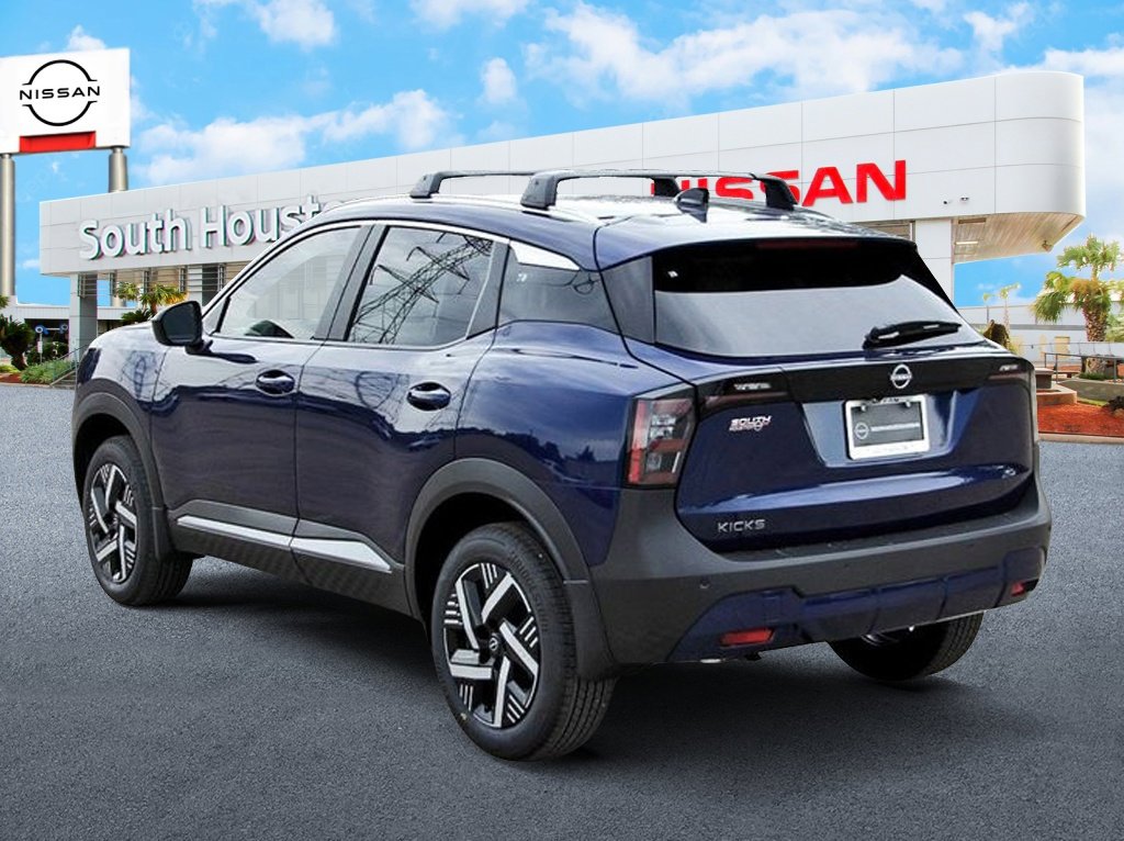 New 2026 Nissan Kicks SV w/ Charging Package FWD image 3