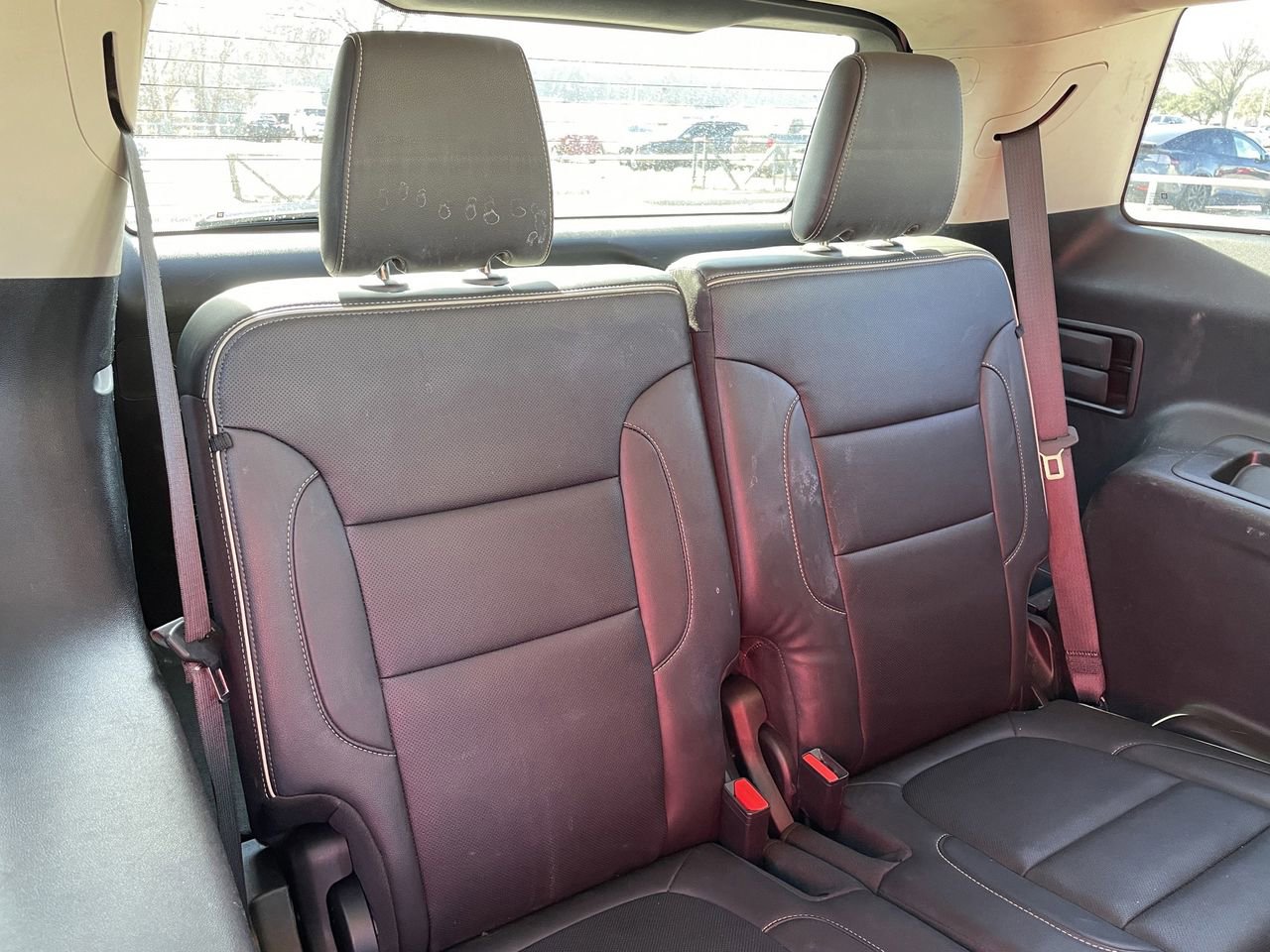 Used 2023 GMC Acadia Denali image 28