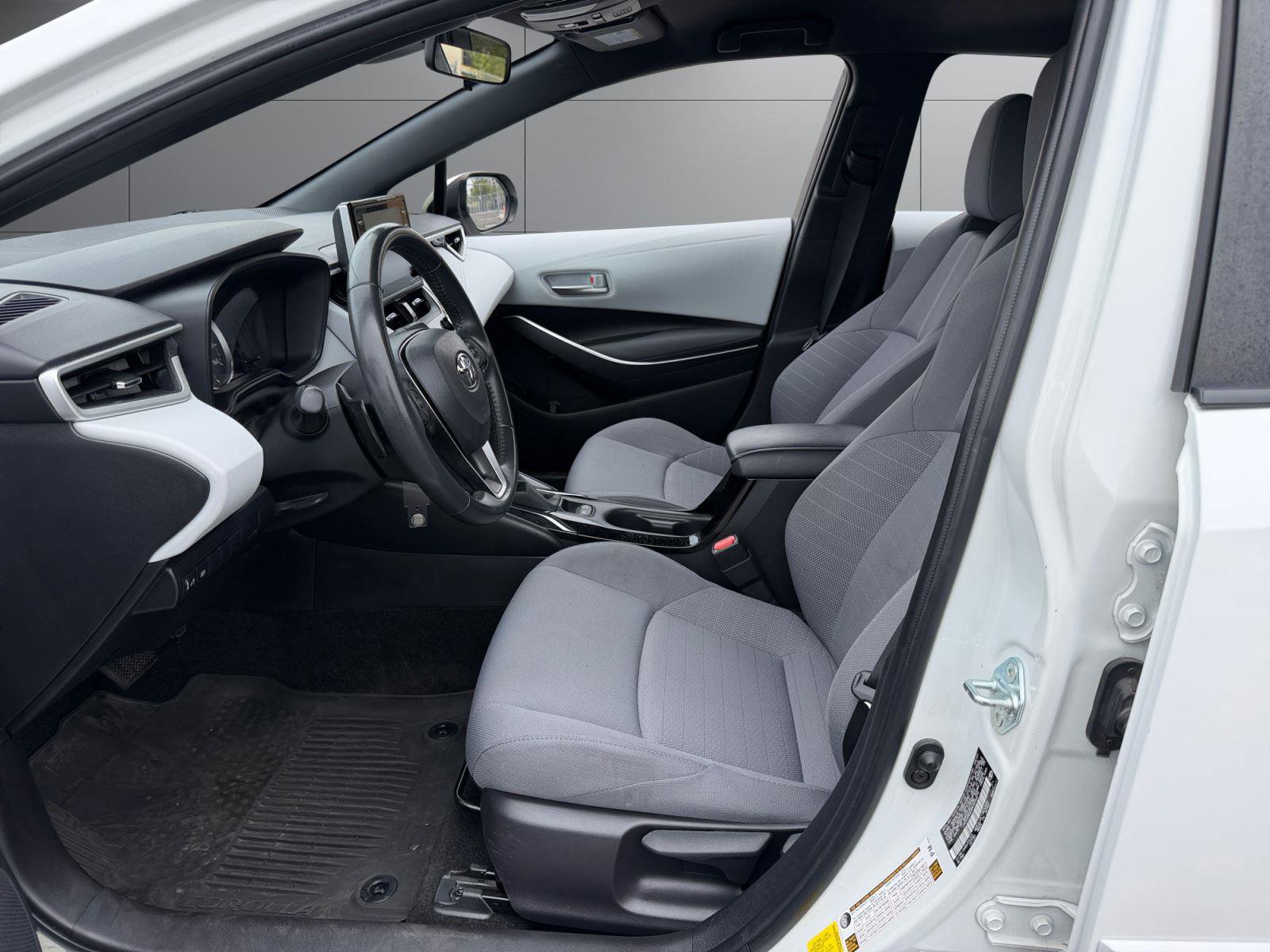 Used 2021 Toyota Corolla SE w/ Body Protection Package (TMS) FWD image 16