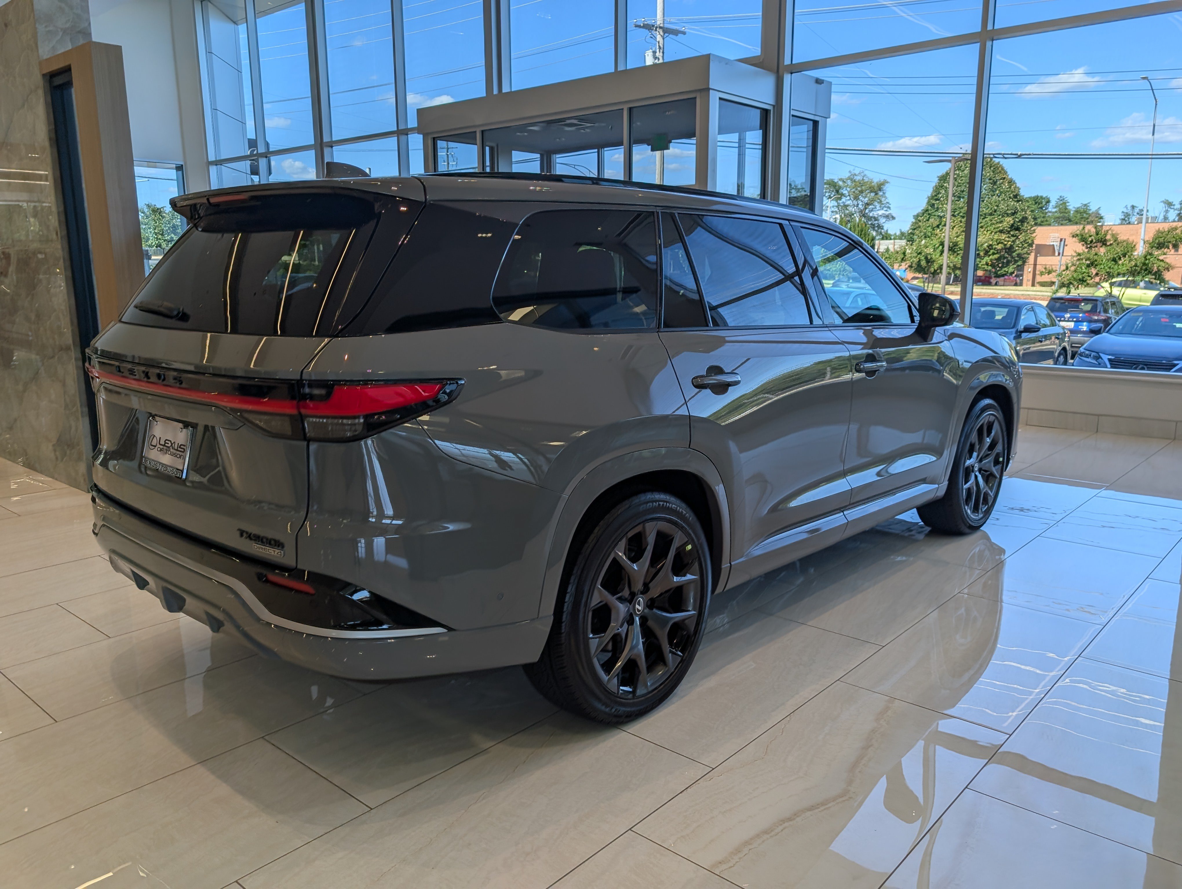 New 2026 Lexus TX 500h AWD w/ Technology Package image 2