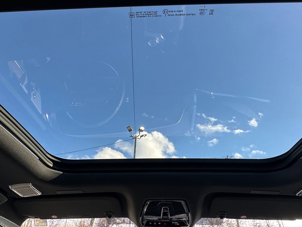 Used 2026 Cadillac Vistiq Sport w/ LPO, Floor Liner Package image 30