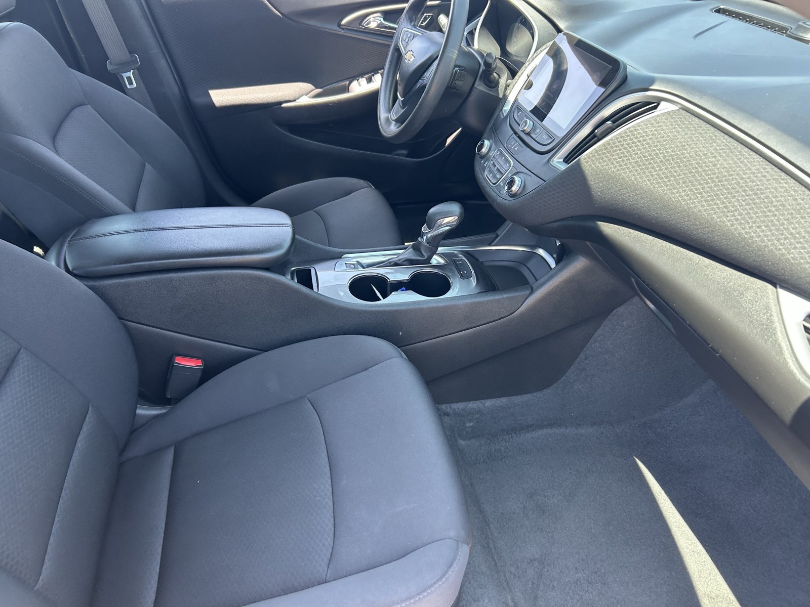 Used 2024 Chevrolet Malibu LT FWD image 11
