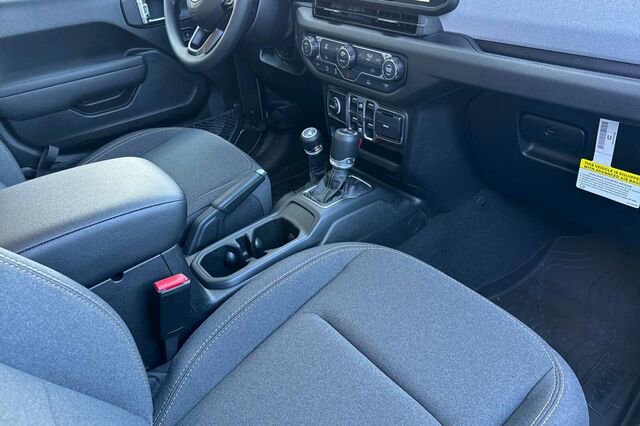 New 2026 Jeep Gladiator Sport image 12