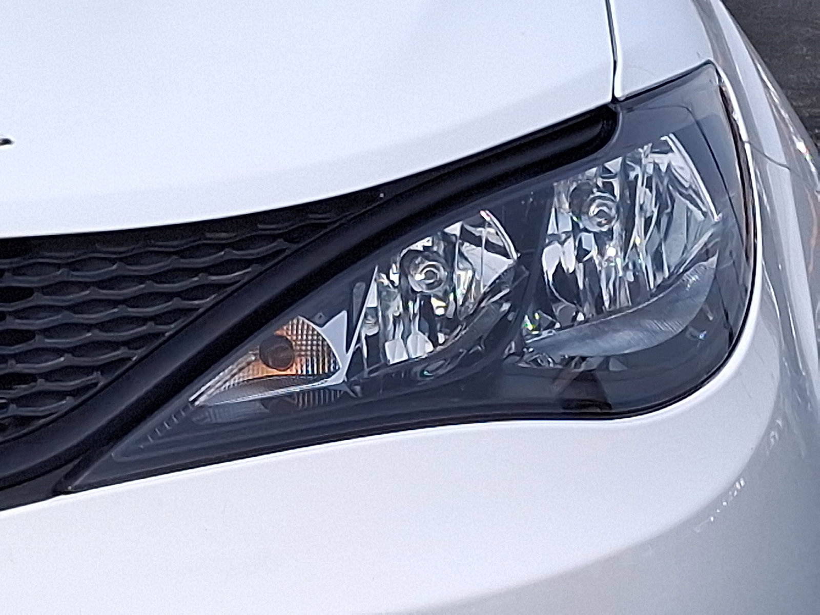 Used 2023 Chrysler Voyager LX FWD image 27