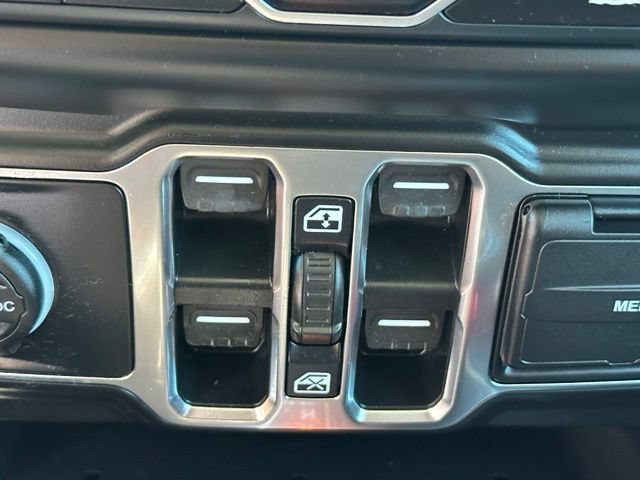 Used 2021 Jeep Wrangler Unlimited Sahara AWD/4WD image 44