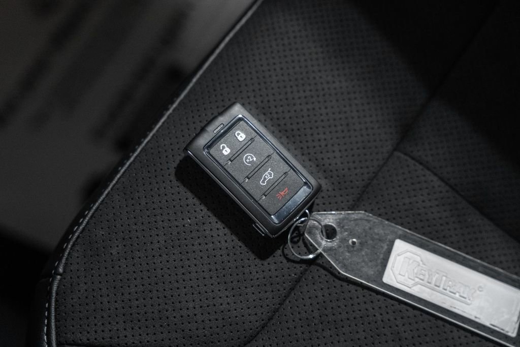 New 2025 Jeep Grand Cherokee L Altitude image 44