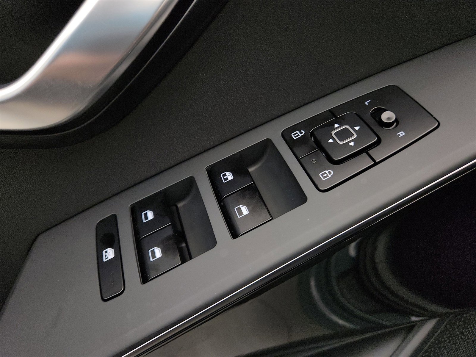 Certified 2025 Kia Niro Wind image 31