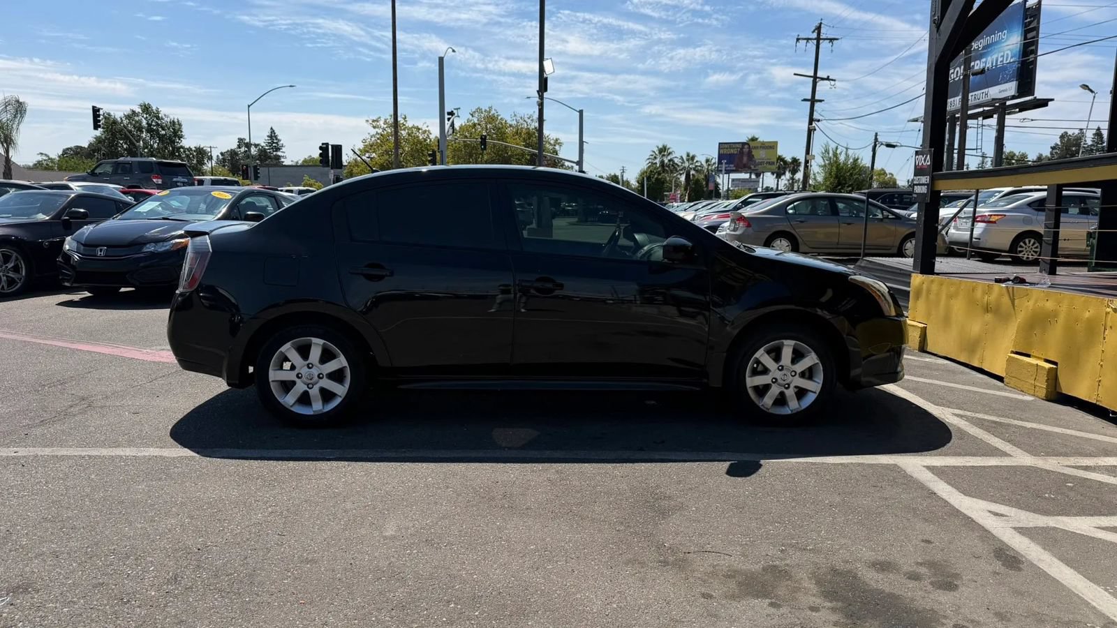 Used 2011 Nissan Sentra 2.0 SR w/ Convenience Pkg FWD image 4