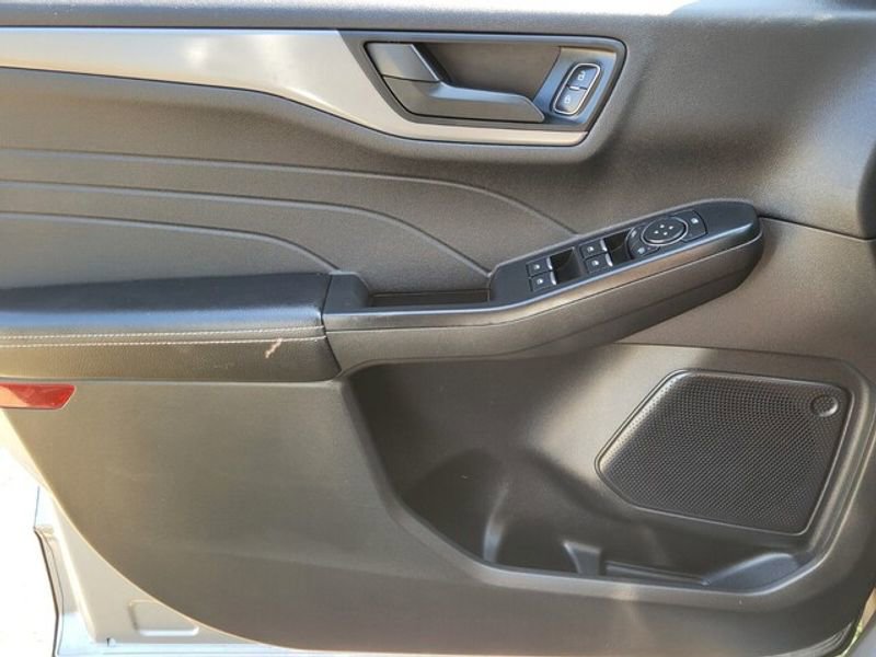 Used 2024 Ford Escape Active image 29