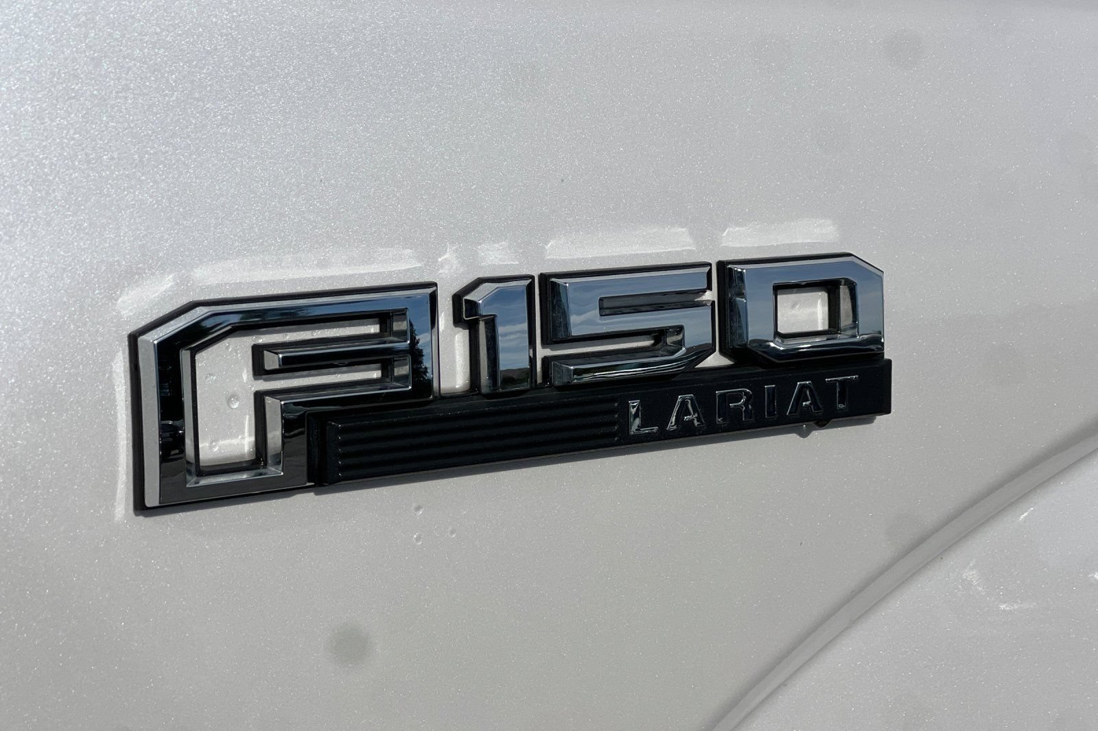 Used 2018 Ford F150 Lariat w/ Equipment Group 502A Luxury AWD/4WD image 28