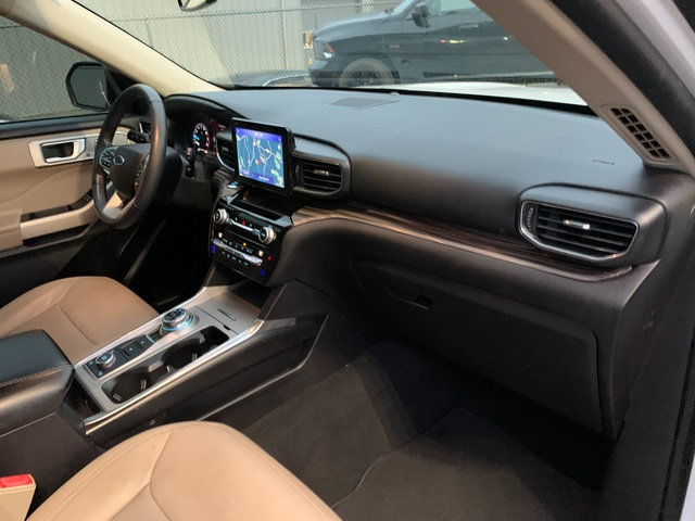 Used 2021 Ford Explorer Limited AWD/4WD image 11