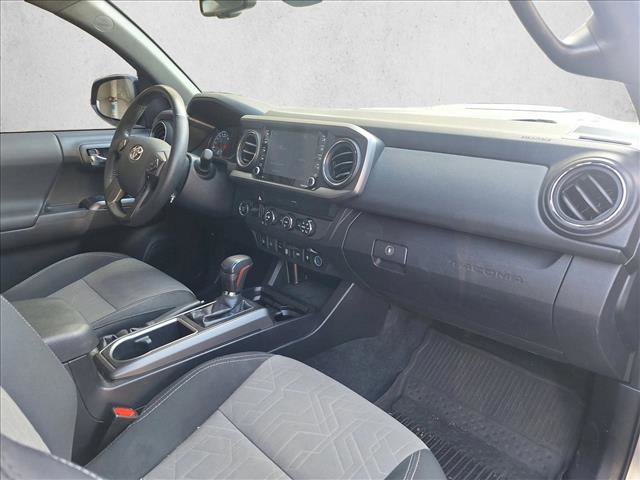 Certified 2020 Toyota Tacoma TRD Sport w/ Technology Package image 17