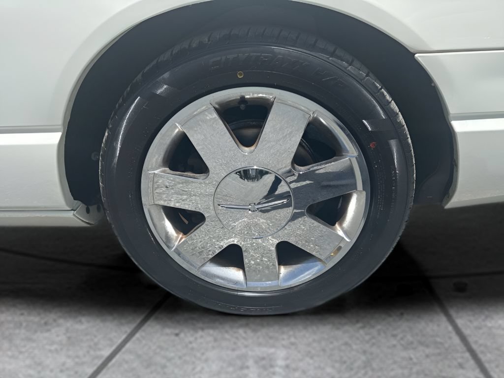 Used 2002 Ford Thunderbird RWD image 28