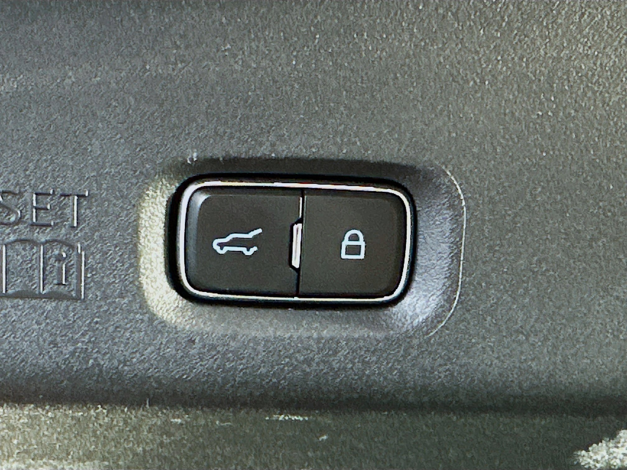 Used 2025 Ford Expedition Max Active AWD/4WD image 32