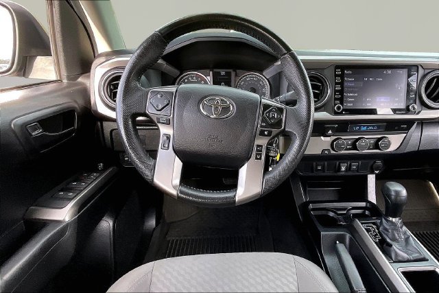 Used 2021 Toyota Tacoma SR5 RWD image 8