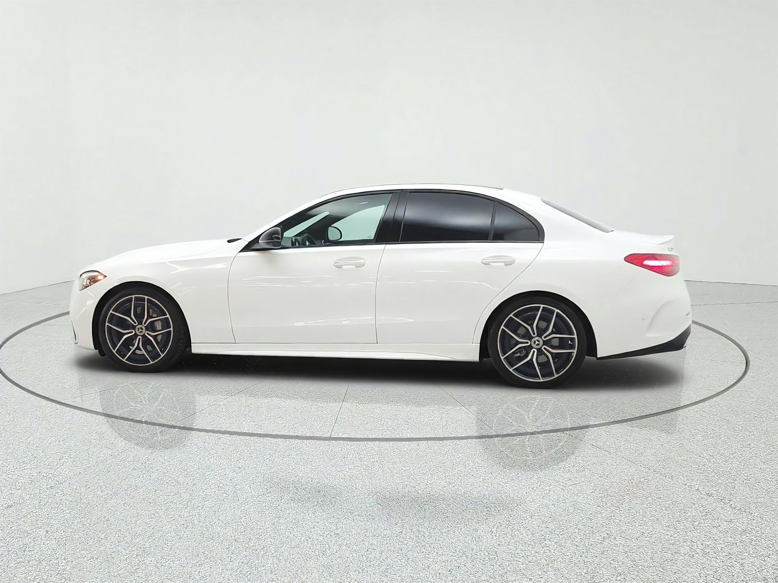 Used 2022 Mercedes-Benz C 300 Sedan image 8