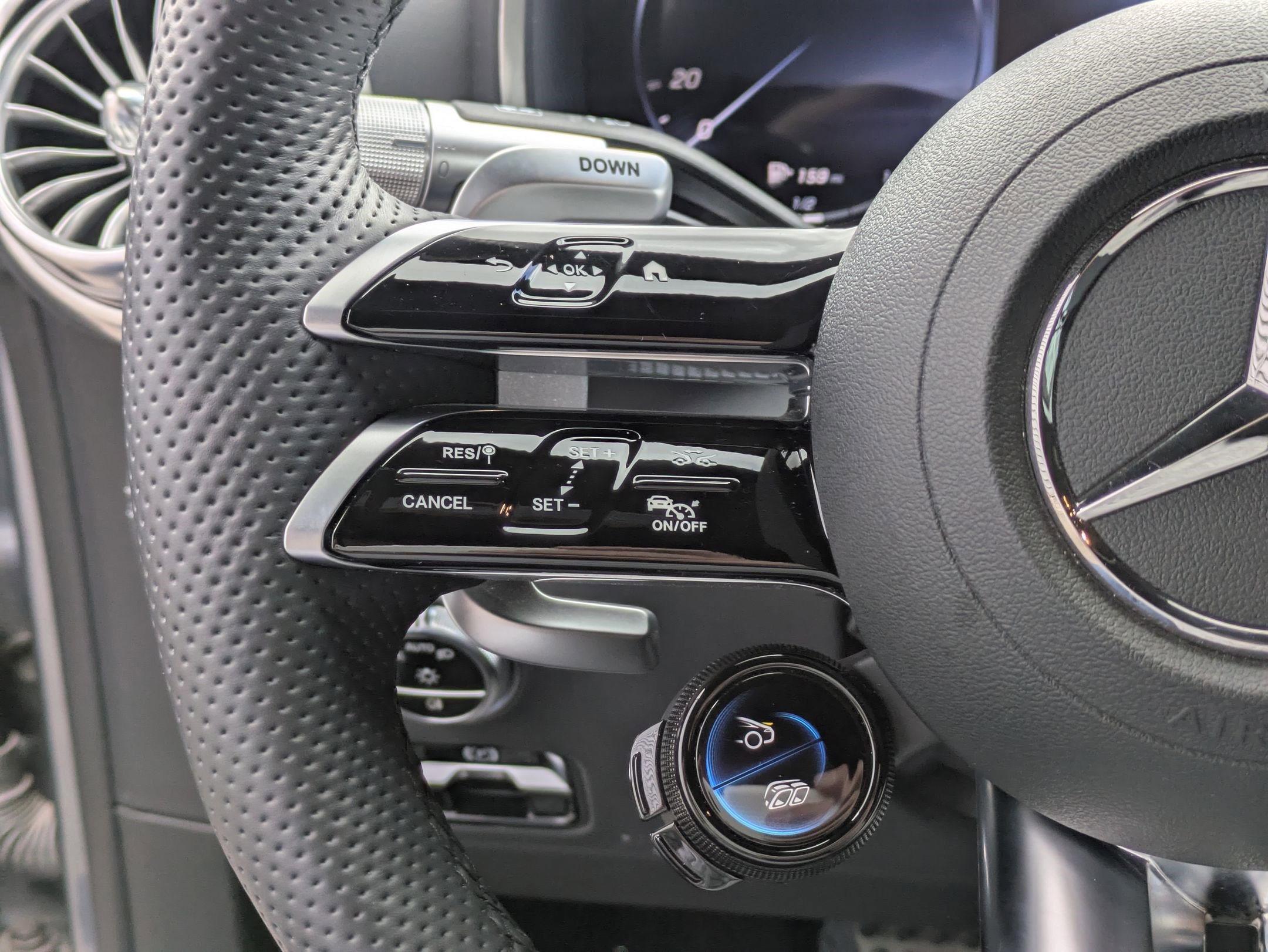 Certified 2023 Mercedes-Benz SL 55 AMG 4MATIC image 18