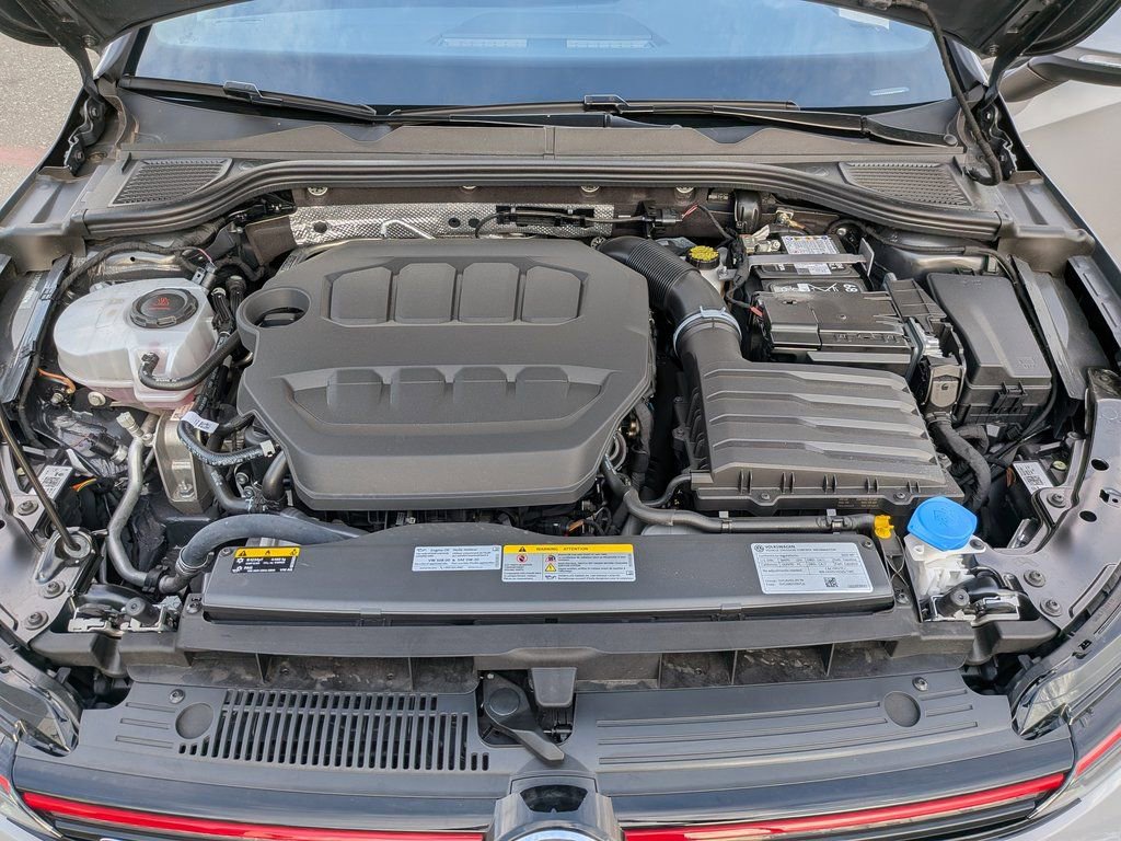 Used 2025 Volkswagen GTI SE image 28