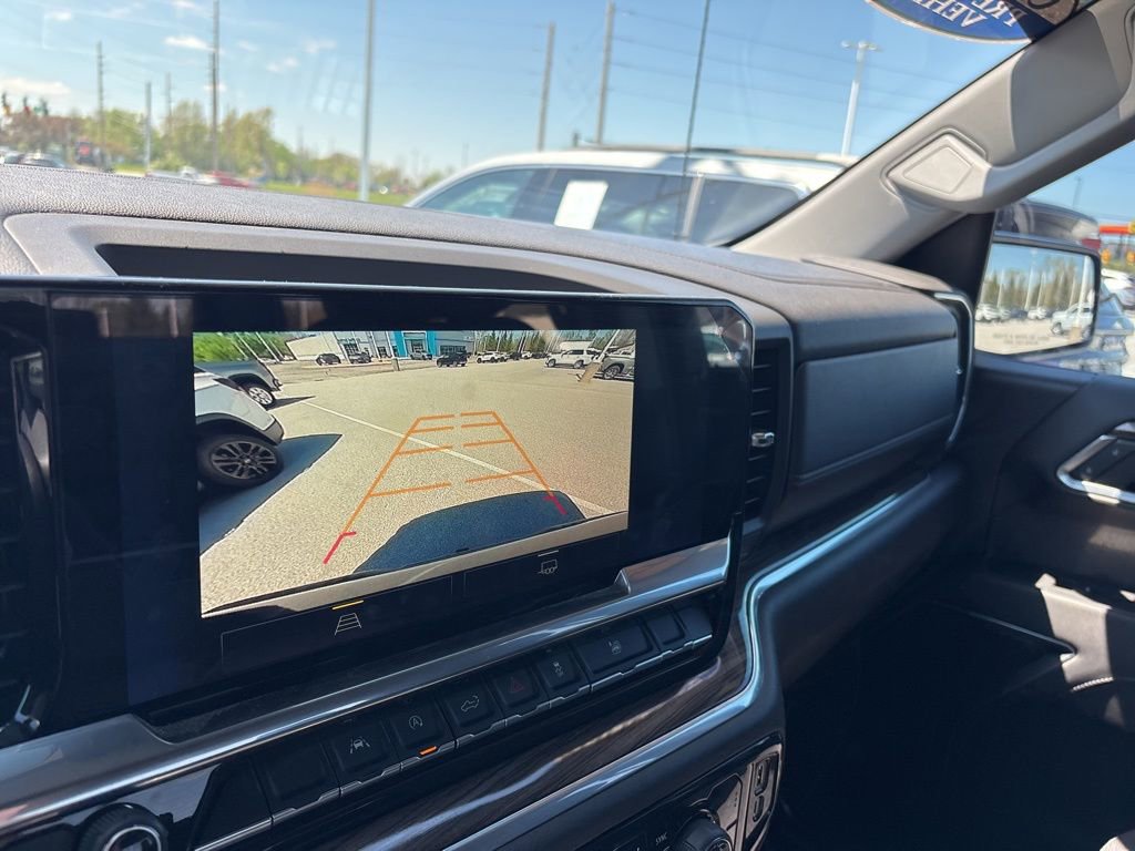 Certified 2023 Chevrolet Silverado 1500 RST AWD/4WD image 36