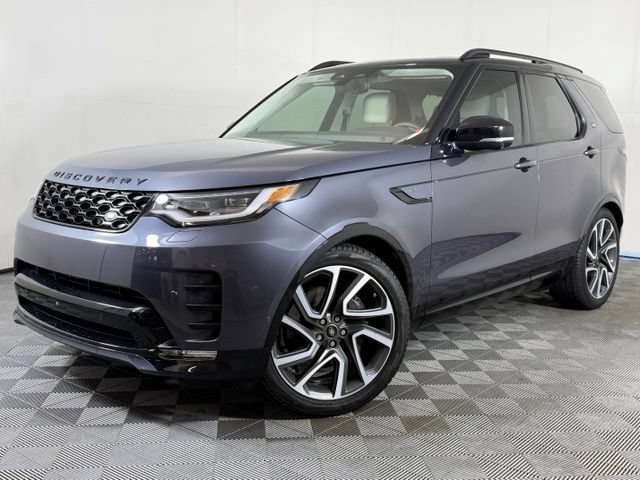 Used 2025 Land Rover Discovery Dynamic SE AWD/4WD image 1