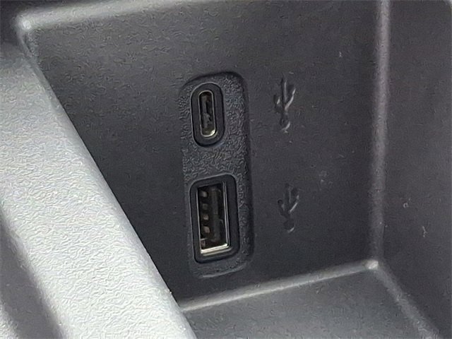 New 2025 GMC Acadia Denali w/ Super Cruise Package image 17