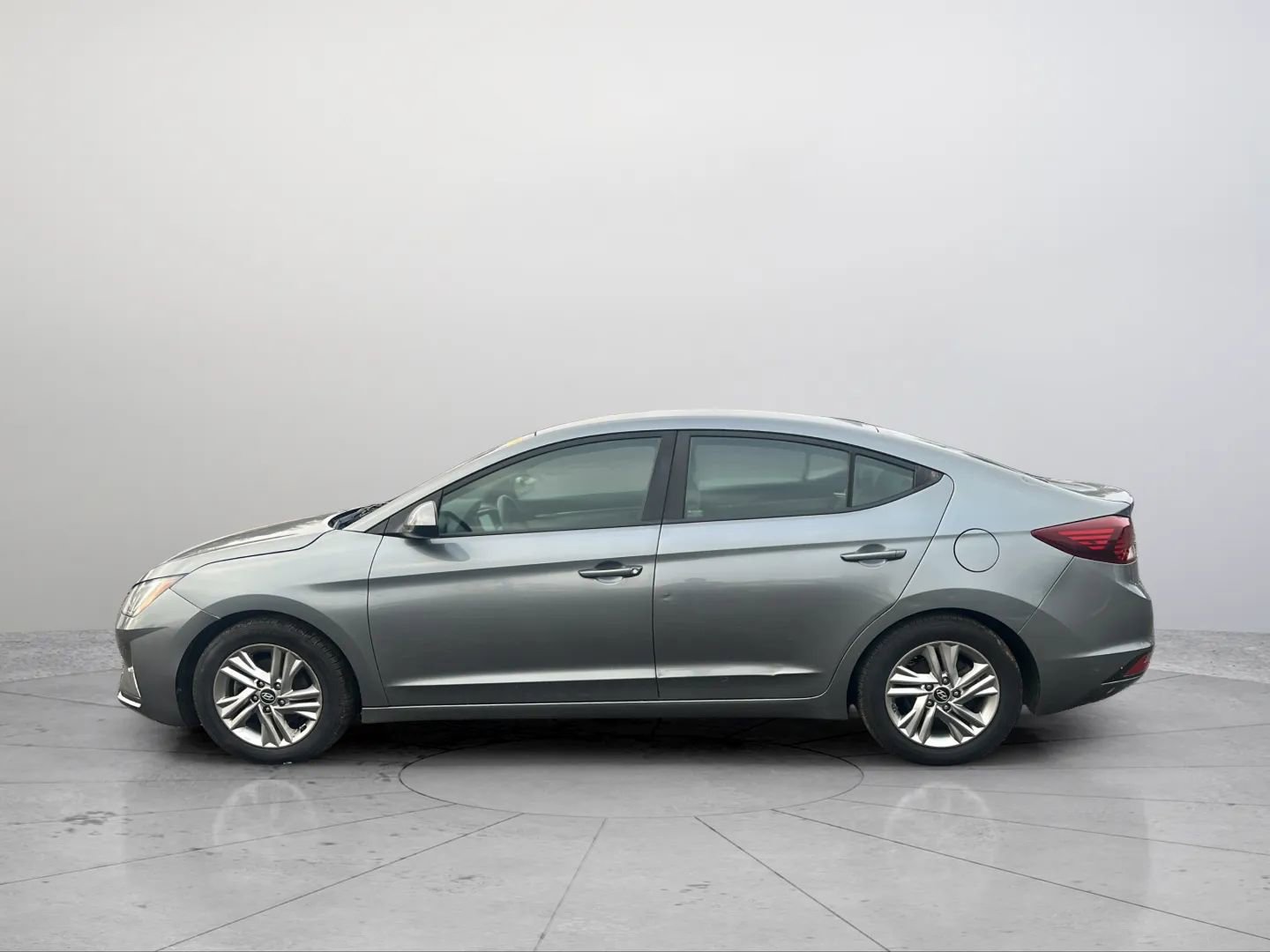 Used 2019 Hyundai Elantra SEL image 16