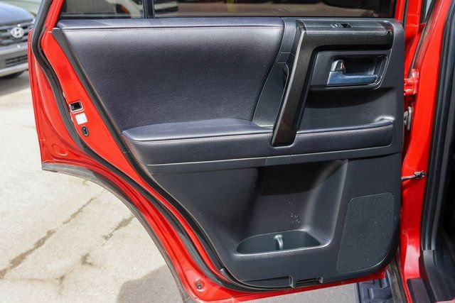 Used 2021 Toyota 4Runner Venture w/ Moonroof Package image 12