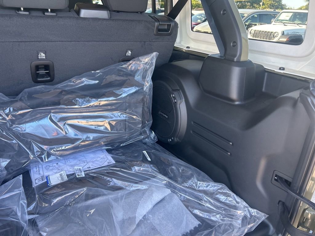 New 2025 Jeep Wrangler Unlimited Rubicon 4xe w/ Safety Group image 33