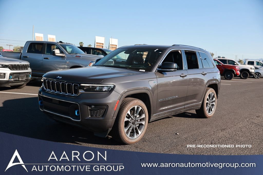 Used 2023 Jeep Grand Cherokee Overland w/ Advanced Protech Group III image 1