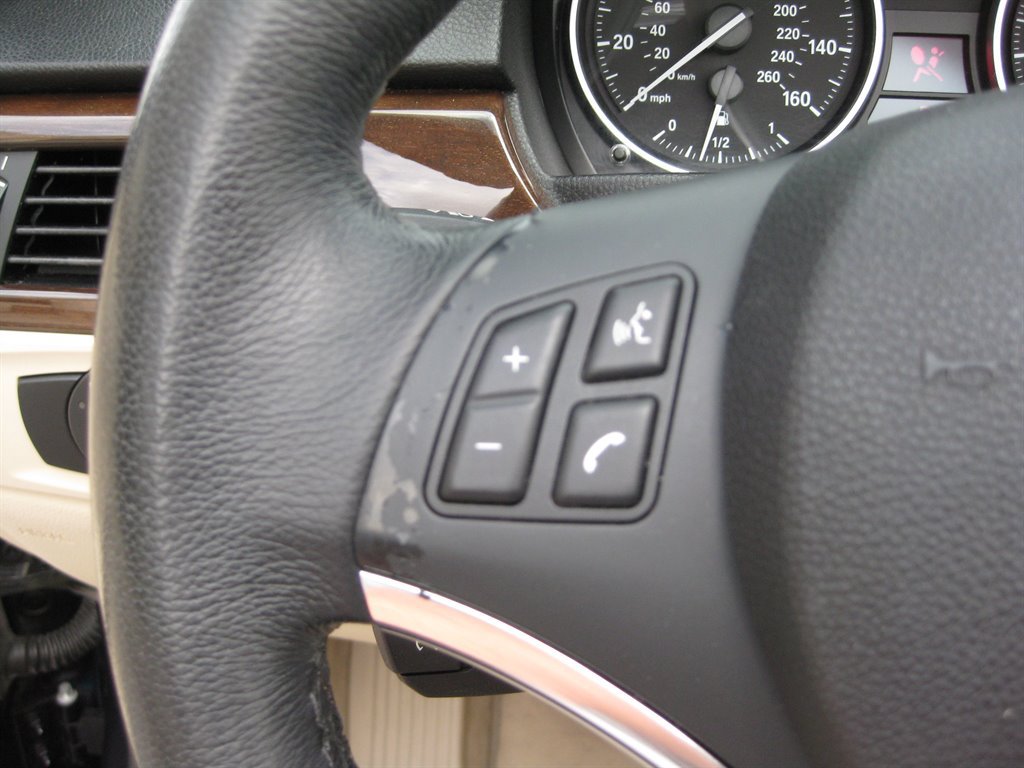 Used 2009 BMW 328i Convertible RWD image 14