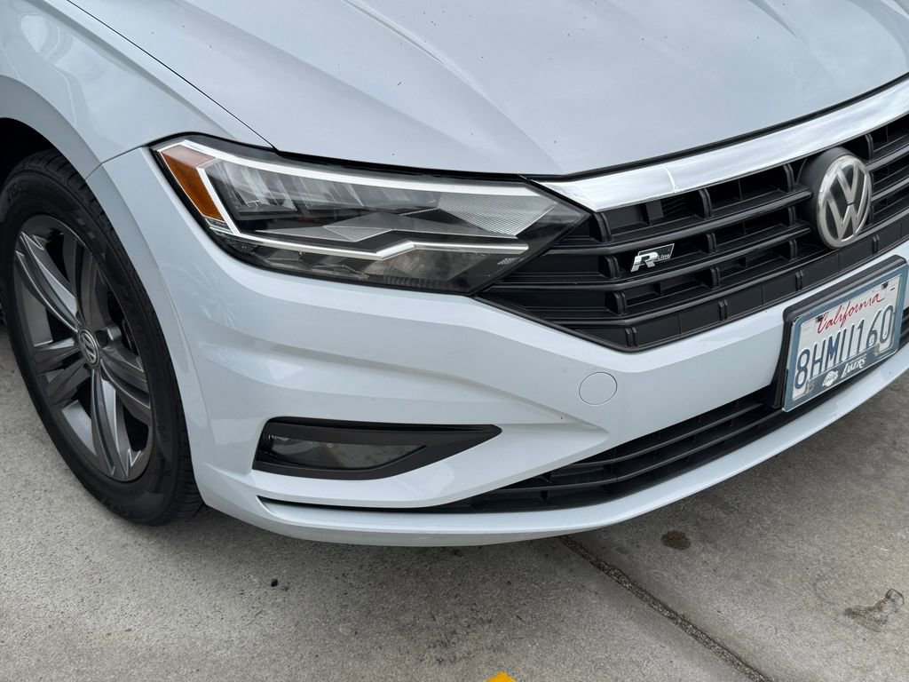Used 2019 Volkswagen Jetta R-Line w/ R-Line Cold Weather Package FWD image 2