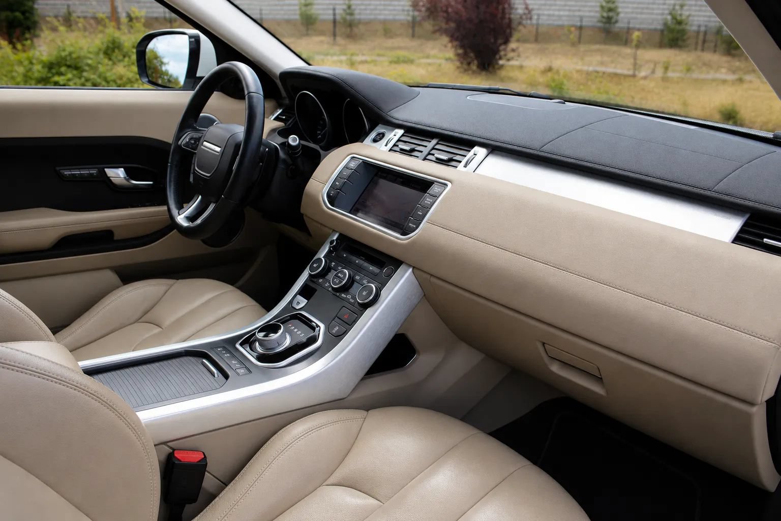 Used 2013 Land Rover Range Rover Evoque Pure Premium AWD/4WD image 14