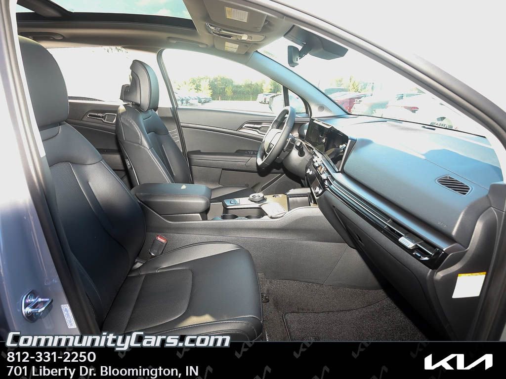New 2026 Kia Sportage EX w/ EX Panoramic Sunroof Package image 18