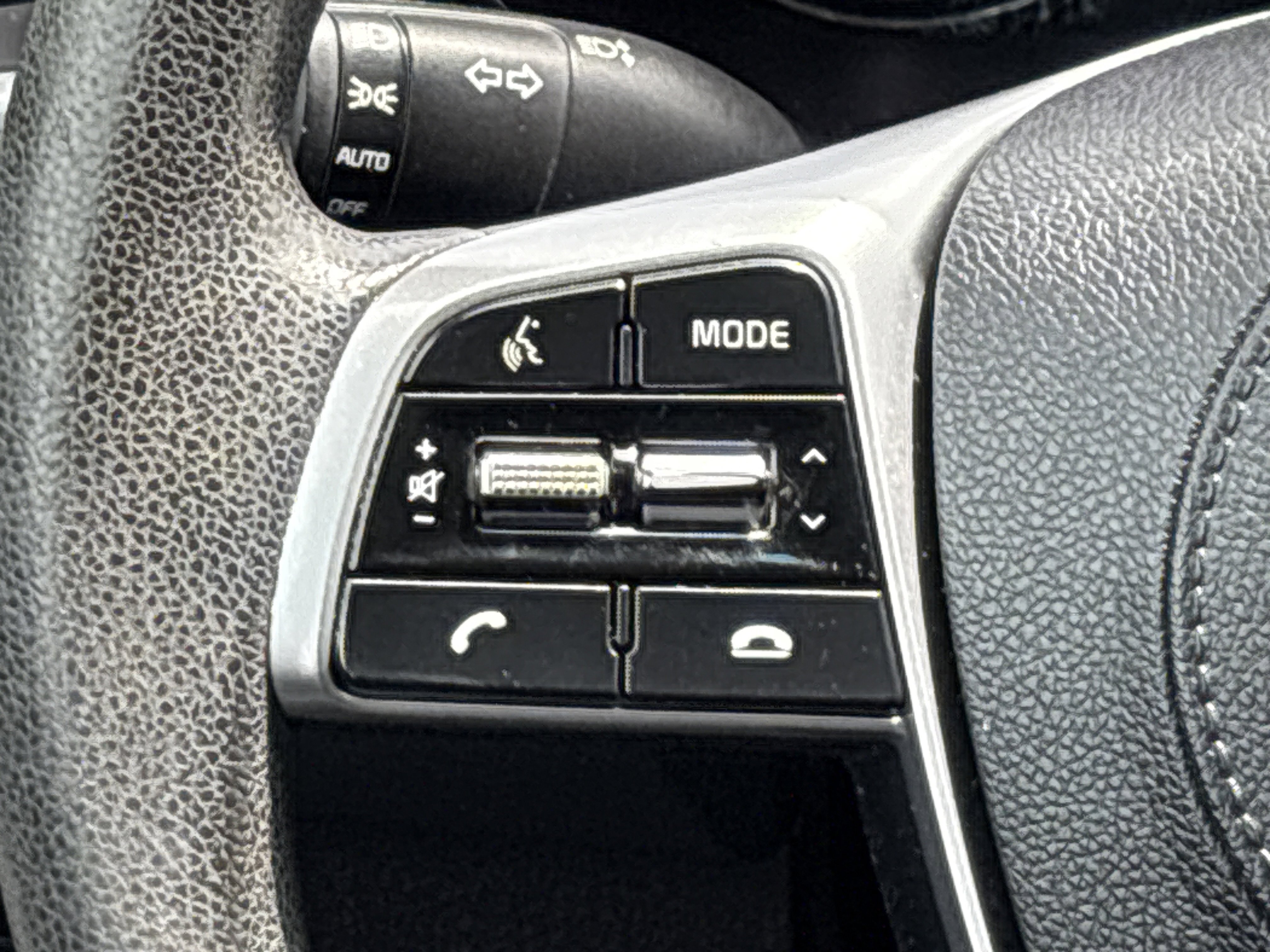 Used 2019 Kia Sorento LX image 20