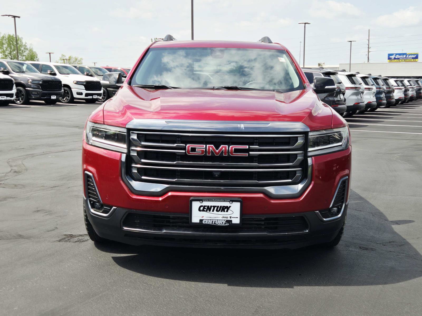 Used 2023 GMC Acadia AT4 w/ Technology Package AWD/4WD image 10