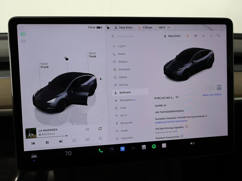 Used 2023 Tesla Model Y Long Range AWD/4WD image 43