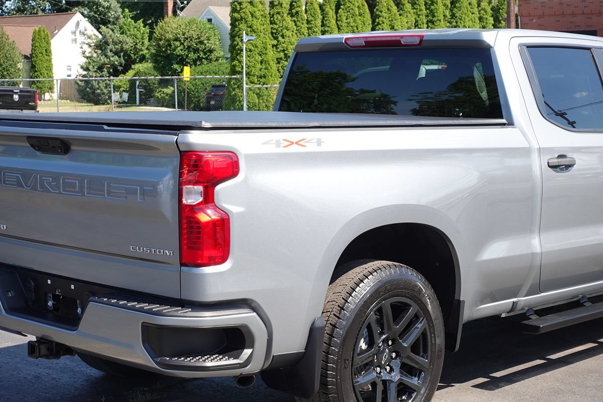 Used 2024 Chevrolet Silverado 1500 Custom AWD/4WD image 11
