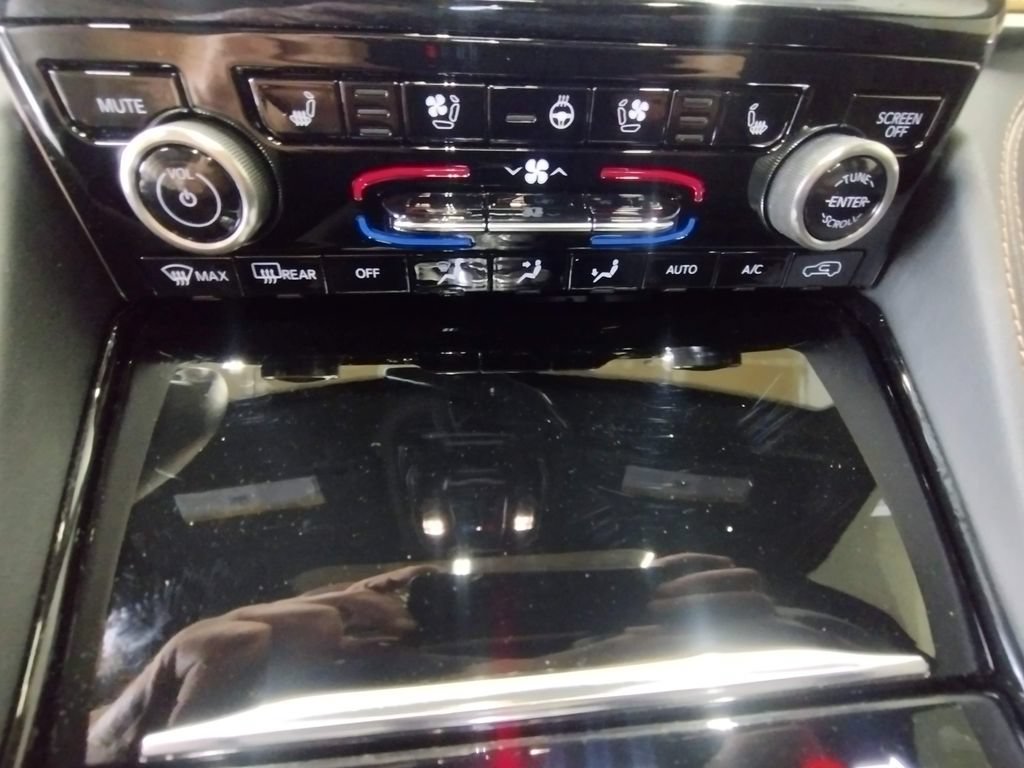 Used 2023 Jeep Grand Cherokee Summit AWD/4WD image 42