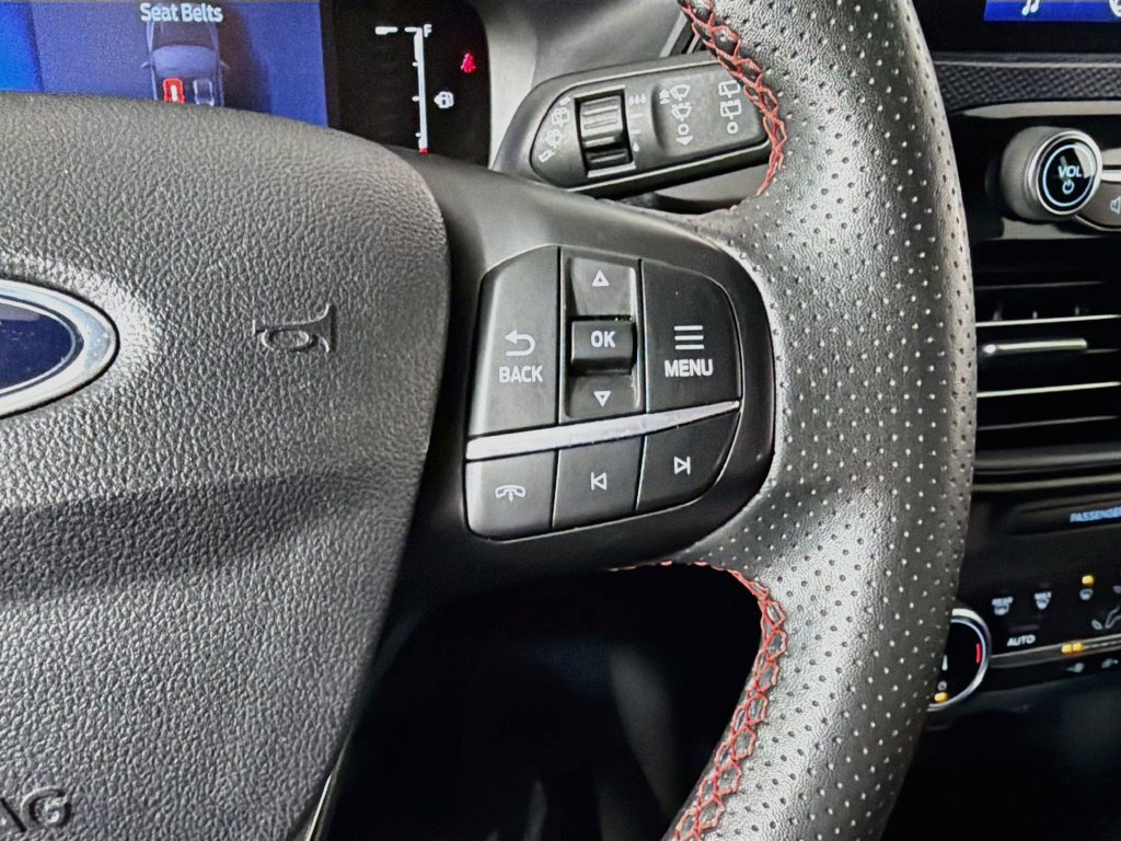 Used 2025 Ford Escape ST-Line FWD image 31
